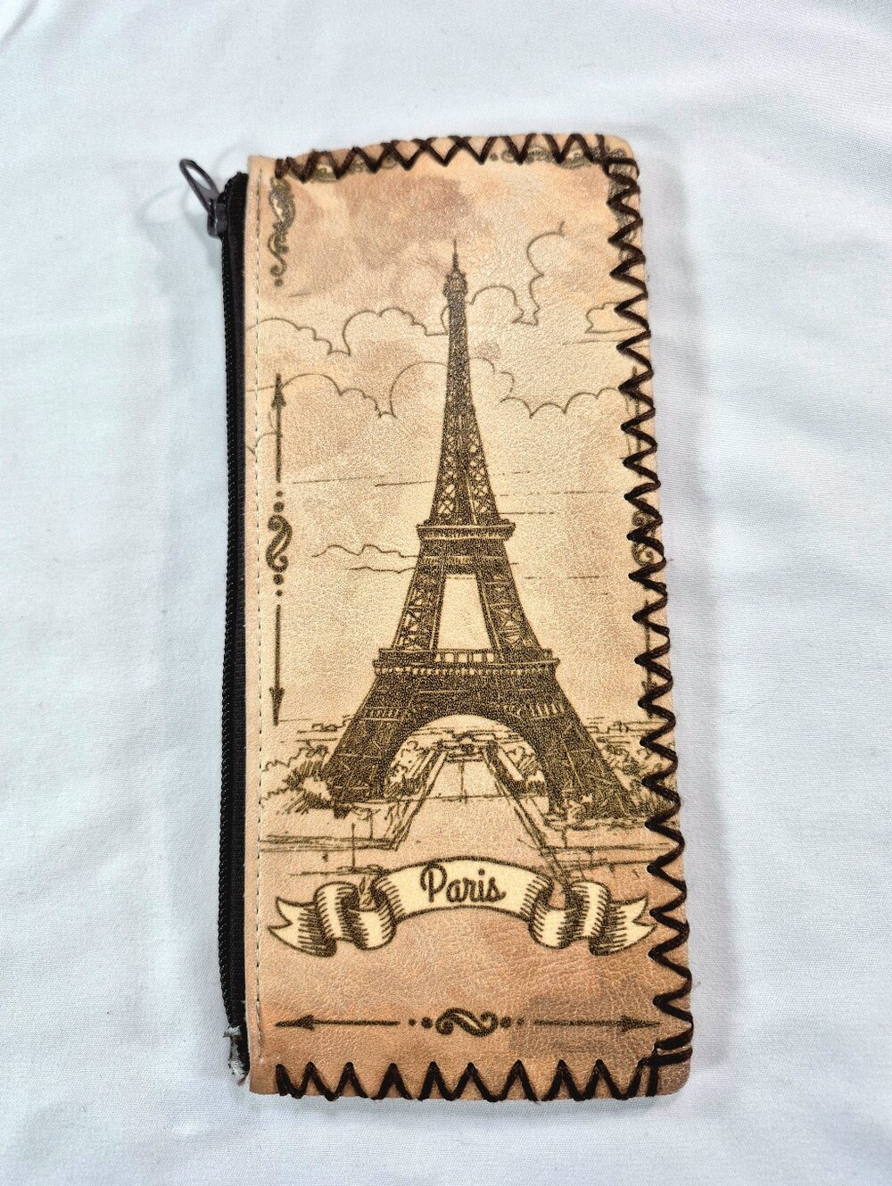 NWOT Vintage Paris Eiffel Tower Laser-Cut Card Organizer Zip Wallet Travelcore